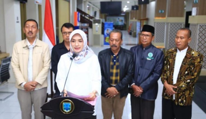 Bupati dan Wali Kota Probolinggo Kompak Liburkan Seluruh Lembaga Pendidikan Bupati dan Wali Kota Probolinggo Kompak Liburkan Seluruh Lembaga Pendidikan