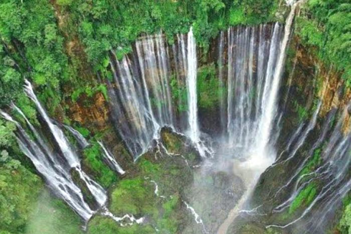 Tiket dan Pesona Air Terjun Tumpak Sewu Bulan Ini Tiket dan Pesona Air Terjun Tumpak Sewu Bulan Ini