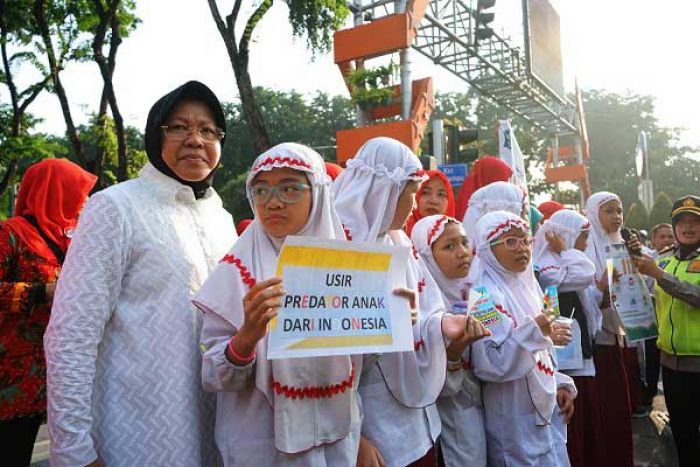 Wali Kota Surabaya Kampanye Perangi Kekerasan pada Anak Wali Kota Surabaya Kampanye Perangi Kekerasan pada Anak