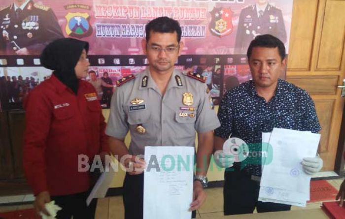 Oknum PNS Pemkab Tuban Ditangkap, Pungli Biaya Pengurusan Sertipikat Tanah Oknum PNS Pemkab Tuban Ditangkap, Pungli Biaya Pengurusan Sertipikat Tanah