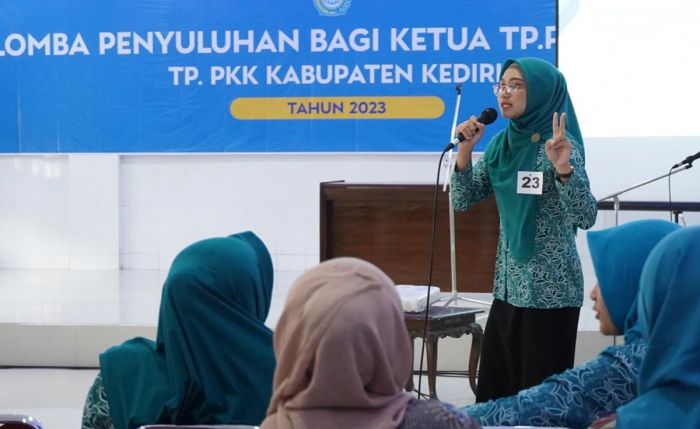 Dorong TP PKK Desa Aktif Sosialisasikan Program Pemkab Kediri Lewat Lomba Penyuluhan Dorong TP PKK Desa Aktif Sosialisasikan Program Pemkab Kediri Lewat Lomba Penyuluhan