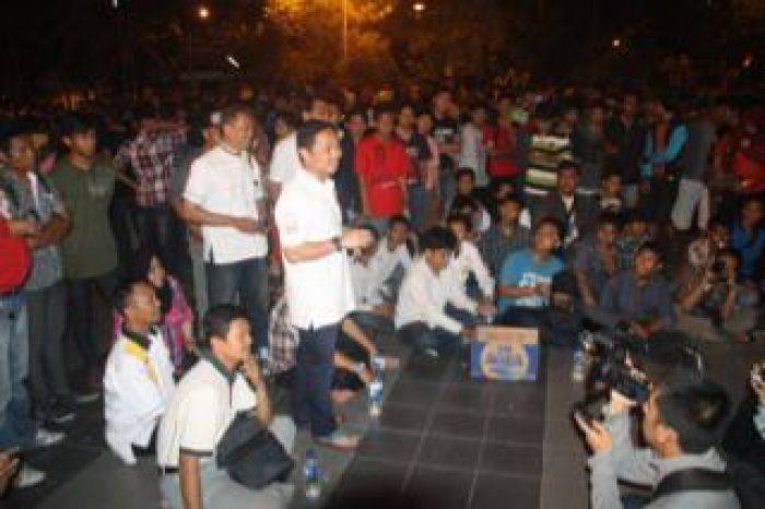 Anis Matta Kagumi Taman Bungkul