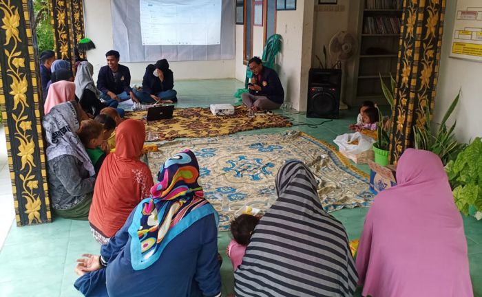 Tingkatkan Nilai Jual Kacang Tanah, KKN 47 UTM Ajak Ibu-Ibu Kreasi Masakan Olahan