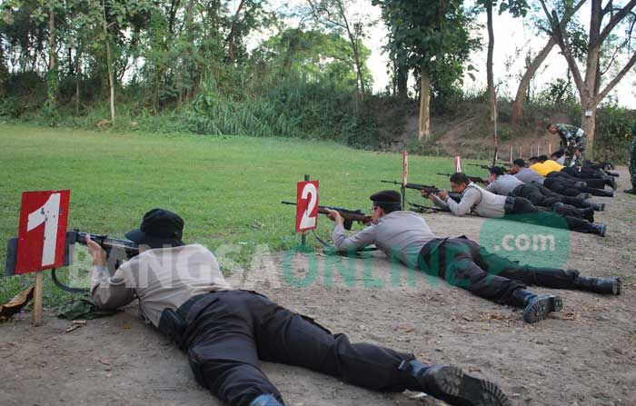 Antisipasi Aksi Teror, Polresta Blitar Intensifkan Latihan Menembak Antisipasi Aksi Teror, Polresta Blitar Intensifkan Latihan Menembak