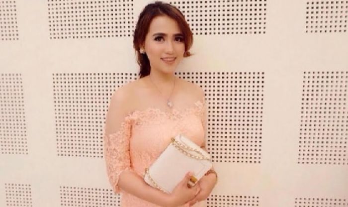 Putri Ketua DPD Partai Golkar Pacitan Dipinang Tiga Balon Bupati sebagai Cawabup Putri Ketua DPD Partai Golkar Pacitan Dipinang Tiga Balon Bupati sebagai Cawabup