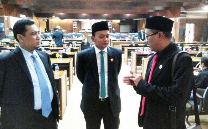 Raperda OPD Sidoarjo Dievaluasi Pemprov, Dua Dinas Diminta Merger Raperda OPD Sidoarjo Dievaluasi Pemprov, Dua Dinas Diminta Merger