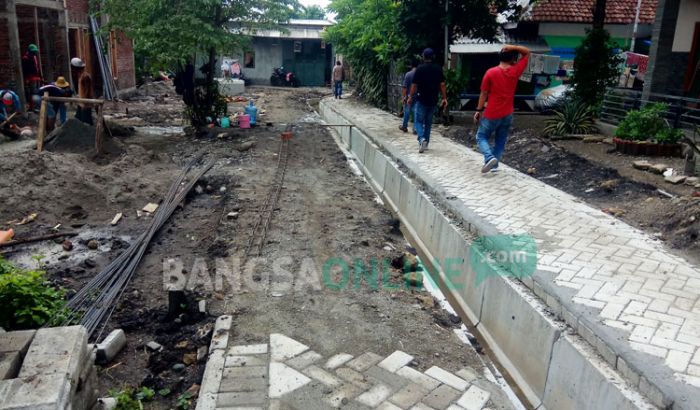 Proyek Rp 3 Miliar Acak Kadul, 