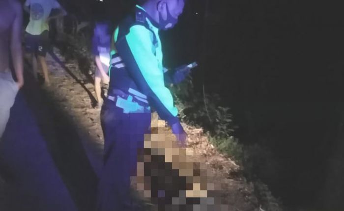 Diduga Mengantuk, Pengendara Motor di Ngawi Alami Kecelakaan Tunggal dan Langsung Tewas di Tempat Diduga Mengantuk, Pengendara Motor di Ngawi Alami Kecelakaan Tunggal dan Langsung Tewas di Tempat