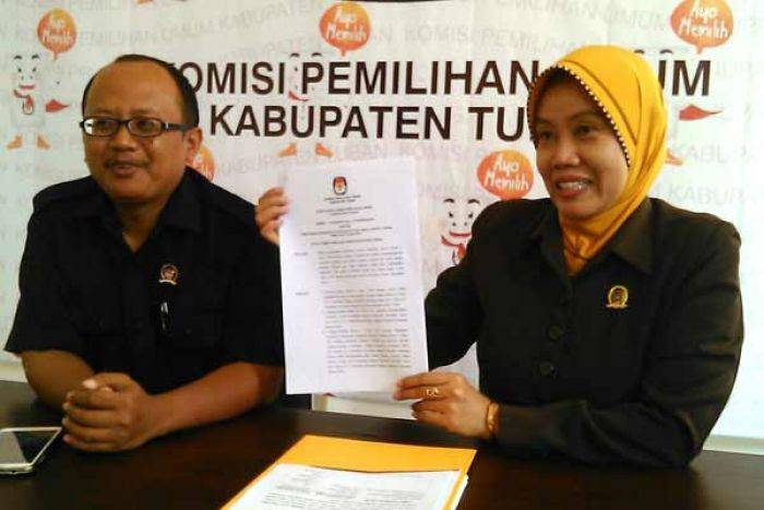 Dua Paslon Pilkada Tuban Akhirnya Ditetapkan KPU Dua Paslon Pilkada Tuban Akhirnya Ditetapkan KPU