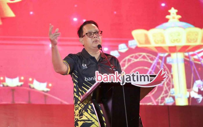 Masuki Usia Ke-63, Adhy Karyono Dorong Bank Jatim Tingkatkan Inovasi Digital dan Keamanan Siber Masuki Usia Ke-63, Adhy Karyono Dorong Bank Jatim Tingkatkan Inovasi Digital dan Keamanan Siber