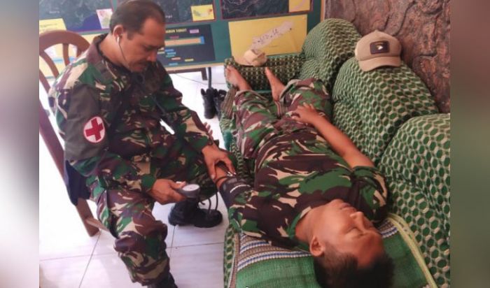 Timkes Satgas TMMD di Malang Jemput Bola Periksa Anggota dan Warga