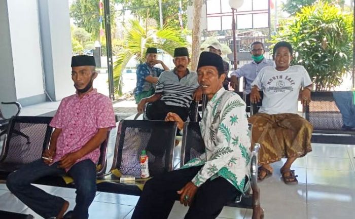 Pertanyakan Kelanjutan Kasus PTSL, Warga Pakandangan Sangra Datangi Kejari Sumenep