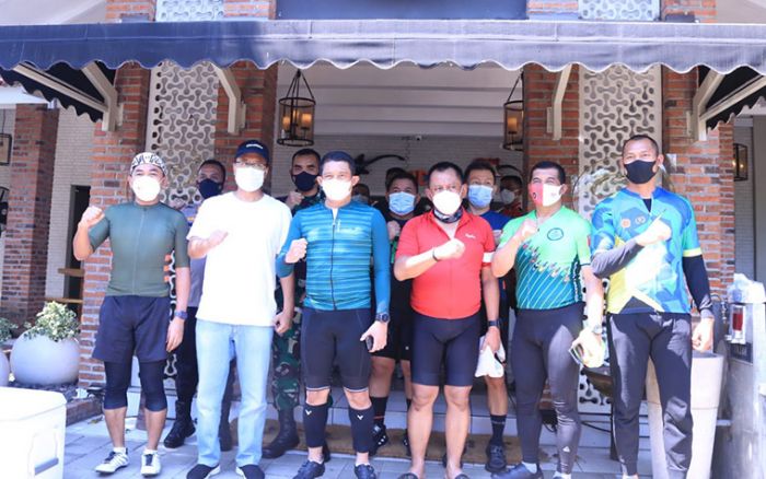 Gencarkan Gerakan Jaga Imunitas Tubuh, Gus Ipul Sambut Kehadiran Tim Gowes Pangdam V Brawijaya Gencarkan Gerakan Jaga Imunitas Tubuh, Gus Ipul Sambut Kehadiran Tim Gowes Pangdam V Brawijaya
