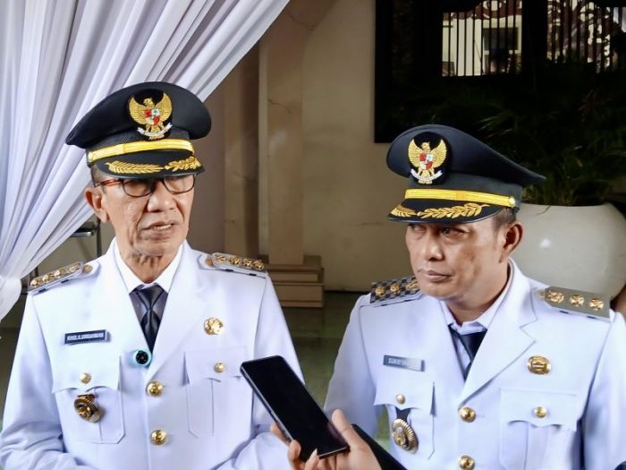 Jalani Sertijab, Bupati dan Wabup Pamekasan Sampaikan Visi Misi di Pidato Perdananya Jalani Sertijab, Bupati dan Wabup Pamekasan Sampaikan Visi Misi di Pidato Perdananya