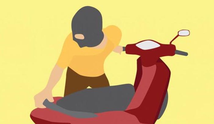 Motor Milik Polisi Cepek di Kota Probolinggo Raib Digondol Maling Motor Milik Polisi Cepek di Kota Probolinggo Raib Digondol Maling