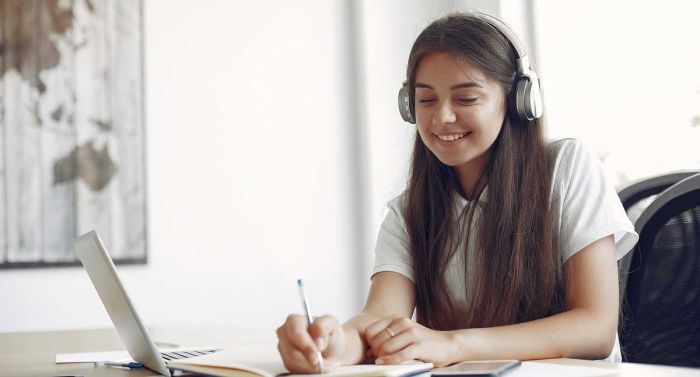 Cara Cepat Bicara Bahasa Inggris: Fokus pada Praktik