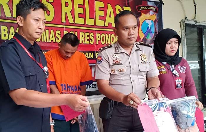 Nafsu Memuncak, Warga Slahung Ponorogo Cabuli Keponakan Nafsu Memuncak, Warga Slahung Ponorogo Cabuli Keponakan