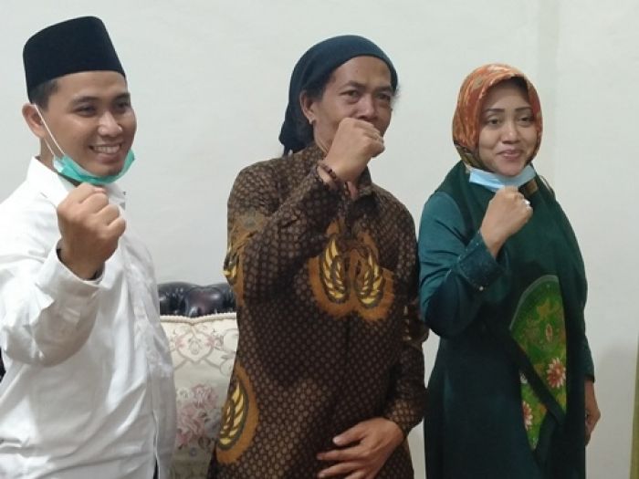Dukung Full Gus Bara, Cak Sodiq, Penyanyi Koplo Ciptakan Lagu Khusus Ikbar Dukung Full Gus Bara, Cak Sodiq, Penyanyi Koplo Ciptakan Lagu Khusus Ikbar