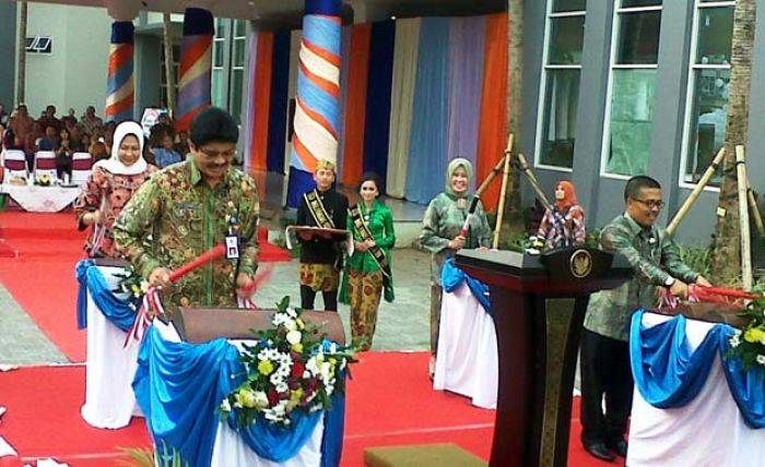 O2SN dan FLS2N 2016 Tingkat Jatim Resmi Dibuka O2SN dan FLS2N 2016 Tingkat Jatim Resmi Dibuka