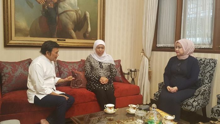 Puji Kinerja Khofifah, Si Raja Dangdut Rhoma Irama Siap Jadi Jurkam Puji Kinerja Khofifah, Si Raja Dangdut Rhoma Irama Siap Jadi Jurkam