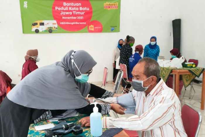 Hadirkan Mobil Klinik, Indosat Bantu Warga Terdampak Banjir Bandang di Kota Batu Hadirkan Mobil Klinik, Indosat Bantu Warga Terdampak Banjir Bandang di Kota Batu