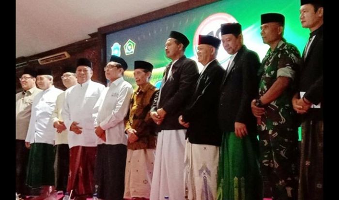 KH Ali Maschan Moesa Ajak Masyarakat di Lamongan Samakan Persepsi Arti Santri