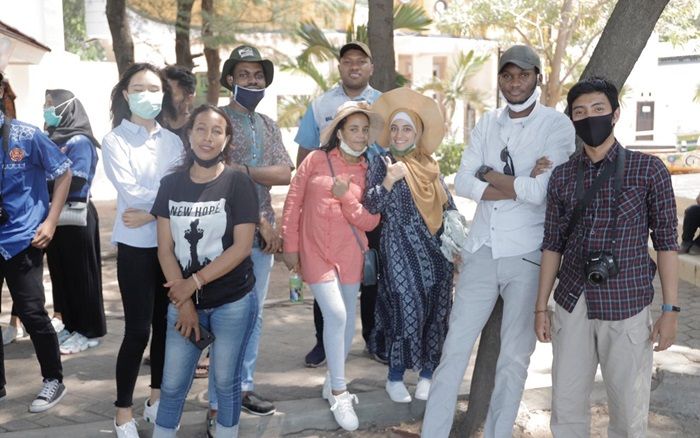 Viralkan Wisata di Tuban, Mahasiswa 7 Negara Bersama Kartar Surabaya Ikuti International Camp Viralkan Wisata di Tuban, Mahasiswa 7 Negara Bersama Kartar Surabaya Ikuti International Camp