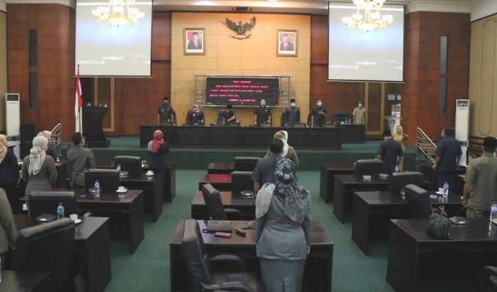 Begini Pemandangan Umum Fraksi DPRD Jombang Terhadap 4 Raperda Begini Pemandangan Umum Fraksi DPRD Jombang Terhadap 4 Raperda