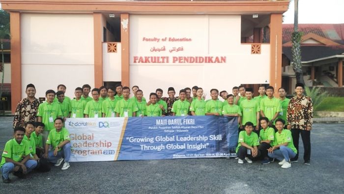 Siswa MAIT Darul Fikri Sidoarjo Studi Kepemimpinan ke Malaysia