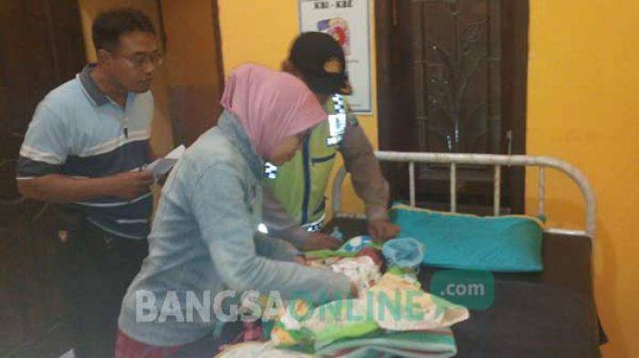 Warga Desa Gedangsewu Kediri Geger, Bayi Prematur Dibuang di Rumah Polisi Warga Desa Gedangsewu Kediri Geger, Bayi Prematur Dibuang di Rumah Polisi