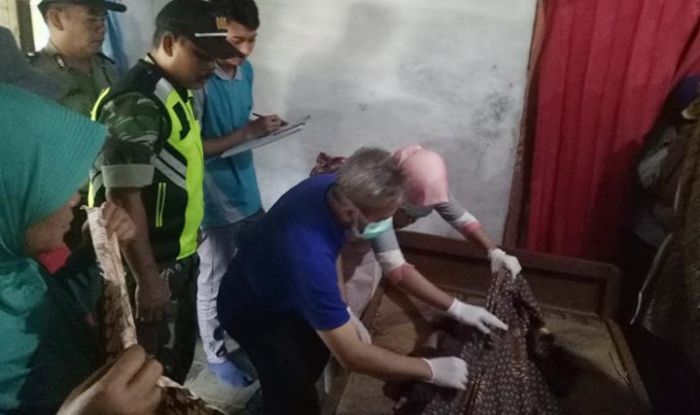 Seorang Petani di Sine Ngawi Meninggal Saat Garap Sawah Bersama Suami Seorang Petani di Sine Ngawi Meninggal Saat Garap Sawah Bersama Suami