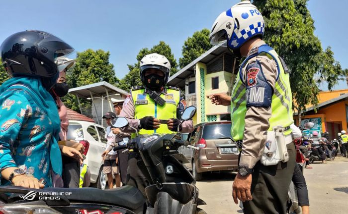 Razia Gabungan, Satlantas Polres Jombang Jaring Puluhan Kendaraan