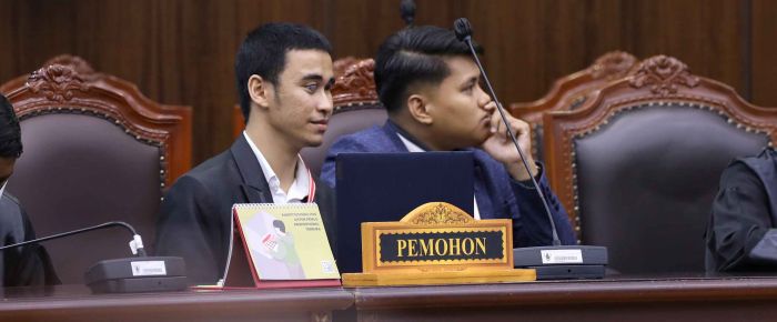 Jokowi Batal Intervensi Pilkada 2024! MK Tolak Jadwal Diubah, 2 Mahasiswa UI Selamatkan Demokrasi Jokowi Batal Intervensi Pilkada 2024! MK Tolak Jadwal Diubah, 2 Mahasiswa UI Selamatkan Demokrasi