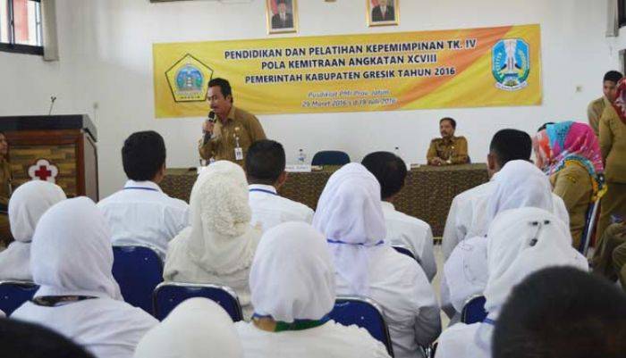 Puluhan Pejabat Pemkab Gresik Ikuti Diklat Pim IV Puluhan Pejabat Pemkab Gresik Ikuti Diklat Pim IV