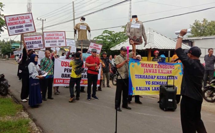 Dana Koperasi Rp2,6 M Raib, Anggota KPRI Dwijo Utowo Demo Tuntut Pengurus Tanggung Jawab Dana Koperasi Rp2,6 M Raib, Anggota KPRI Dwijo Utowo Demo Tuntut Pengurus Tanggung Jawab