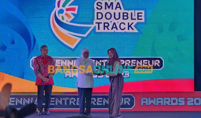 Millenial Enterpreneur Award 2023, Gubernur Khofifah Luncurkan Digital Skills Programme Millenial Enterpreneur Award 2023, Gubernur Khofifah Luncurkan Digital Skills Programme