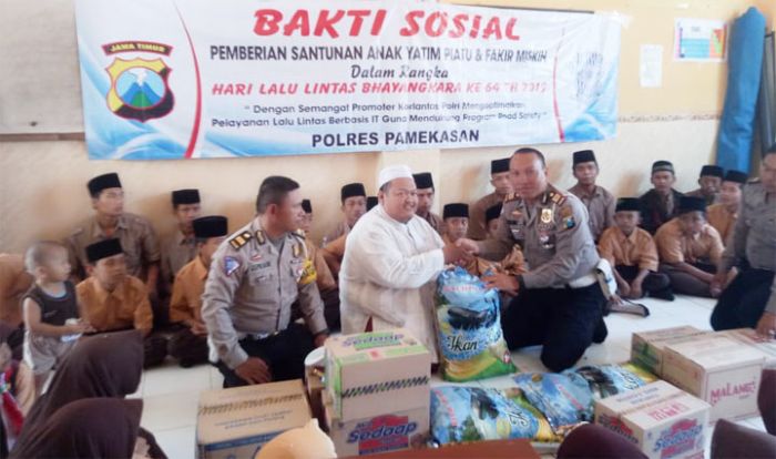 Satlantas Polres Pamekasan Santuni Anak Yatim Dalam Peringatan Hari Lalu Lintas Bhayangkara ke-64