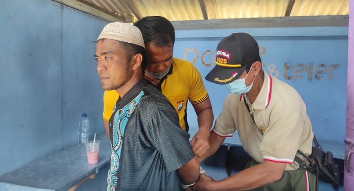 Pengasuh Ponpes di Banyuwangi Ditusuk Santri Sendiri, Tangkap Pelaku, Polisi Dalami Motif Pengasuh Ponpes di Banyuwangi Ditusuk Santri Sendiri, Tangkap Pelaku, Polisi Dalami Motif