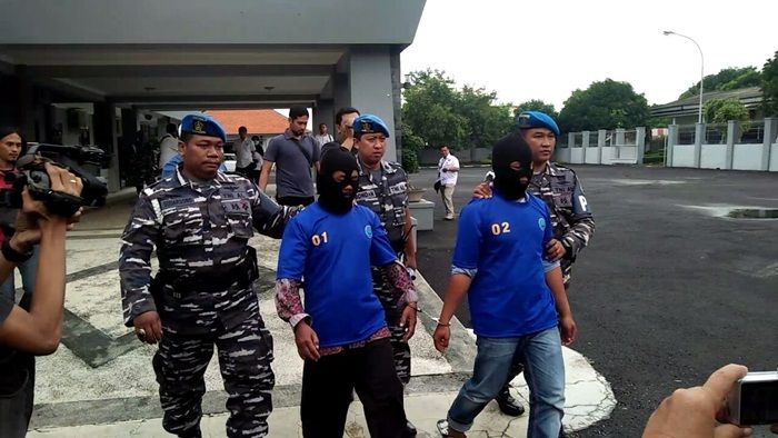 Bekuk 2 Kurir, Satgaspam TNI AL Juanda Amankan 64 Paket Sabu Bekuk 2 Kurir, Satgaspam TNI AL Juanda Amankan 64 Paket Sabu