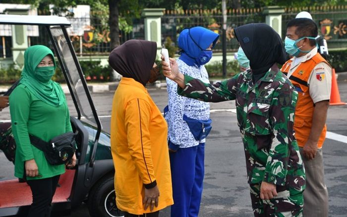 Dharma Pertiwi Daerah E Gelar Rapid Test dan Bagikan Sembako Dharma Pertiwi Daerah E Gelar Rapid Test dan Bagikan Sembako