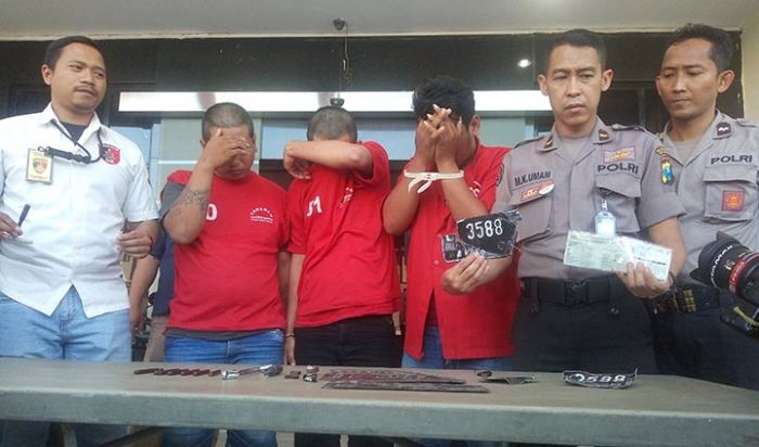 Kerap Beraksi di Demak dan Dukuh Kupang, Tiga Maling Motor Diringkus Kerap Beraksi di Demak dan Dukuh Kupang, Tiga Maling Motor Diringkus