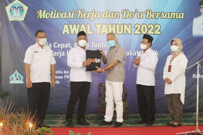 Hadiri Doa Bersama DPUTR dan DPKP Awali Kerja Tahun 2022, Bupati Gresik Beri Pesan ini