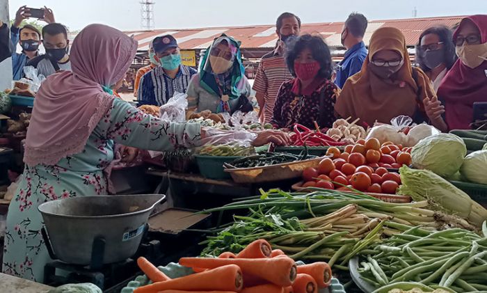 Antisipasi Lonjakan Harga Jelang Nataru, Pemkot Kediri Bersama TPID Lakukan Inspeksi Antisipasi Lonjakan Harga Jelang Nataru, Pemkot Kediri Bersama TPID Lakukan Inspeksi
