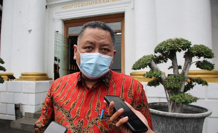 Cegah Penularan Covid-19 Melalui Air Liur, Pemkot Surabaya Razia Pedagang Trompet