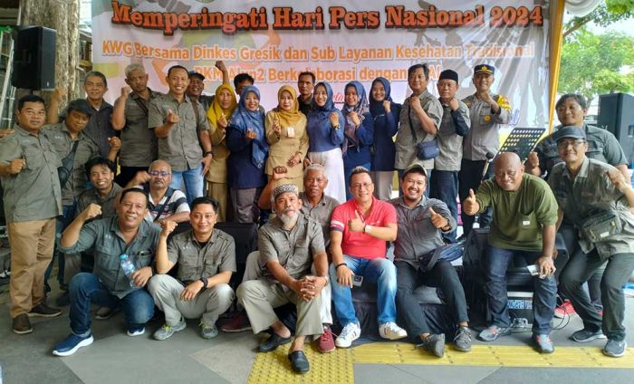 Gandeng Dinkes Gresik, P3I, dan HSI, KWG Gelar Cek Kesehatan dan Pengobatan Gratis