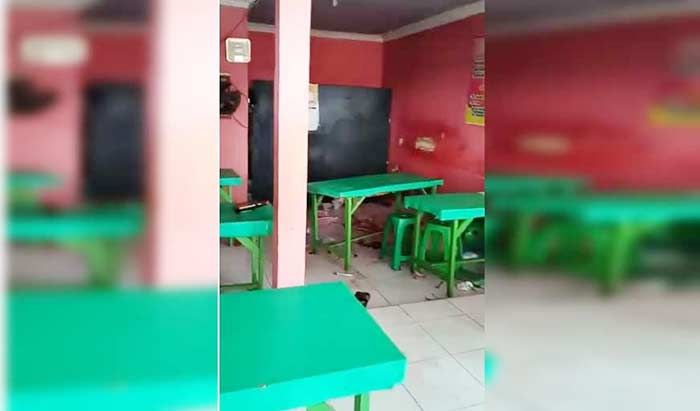 Penjual Bakso di Pamekasan Dibacok Orang Tak Dikenal Penjual Bakso di Pamekasan Dibacok Orang Tak Dikenal