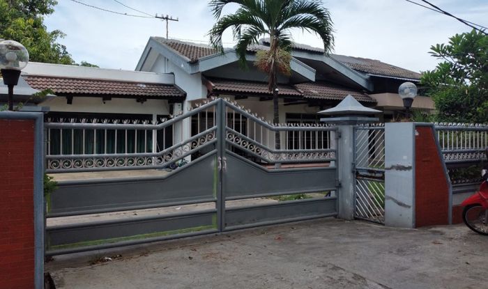 Rumah di Sidoarjo Dibobol Maling, Kerugian Capai Rp1 Miliar Rumah di Sidoarjo Dibobol Maling, Kerugian Capai Rp1 Miliar