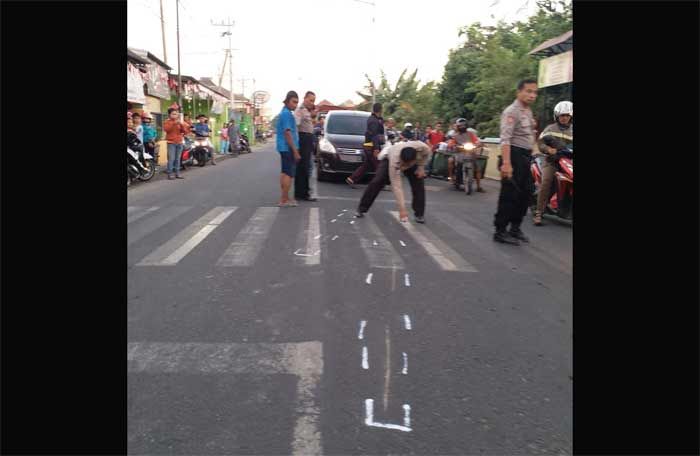 Pulang Sekolah, Siswi SMP Tewas Ditabrak Truk di Jalan Raya Kemantren Pulang Sekolah, Siswi SMP Tewas Ditabrak Truk di Jalan Raya Kemantren