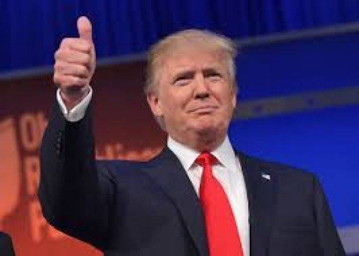 Dinilai Lecehkan Perempuan, Donald Trump Enggan Mundur Meski Dihujani Kecaman Dinilai Lecehkan Perempuan, Donald Trump Enggan Mundur Meski Dihujani Kecaman