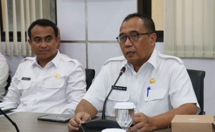 Tagihan Petrokimia dan Masphion Belum Masuk, Tunda Bayar APBD 2023 Capai Rp360 Miliar Tagihan Petrokimia dan Masphion Belum Masuk, Tunda Bayar APBD 2023 Capai Rp360 Miliar